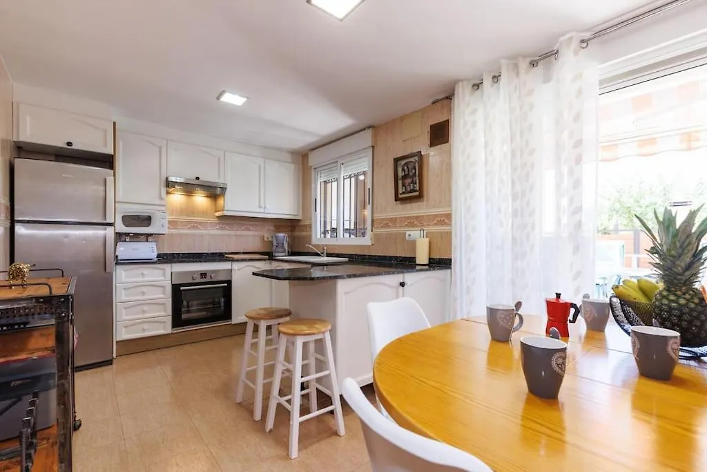 Adosado Con Jardin En Los Xalets De Salou Holiday home